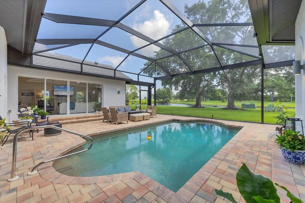 For Sale: $1,690,000 (4 beds, 2 baths, 4125 Square Feet)