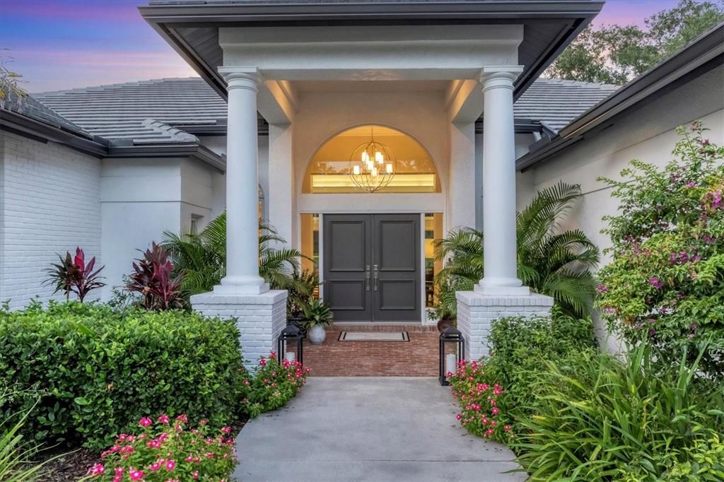 For Sale: $1,690,000 (4 beds, 2 baths, 4125 Square Feet)