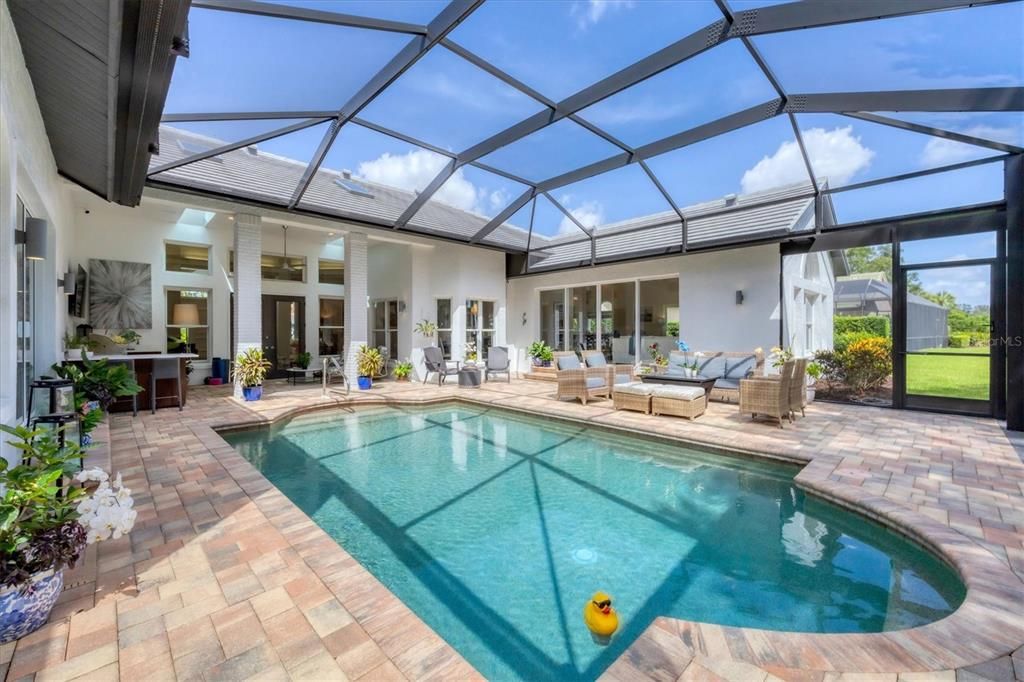 For Sale: $1,690,000 (4 beds, 2 baths, 4125 Square Feet)