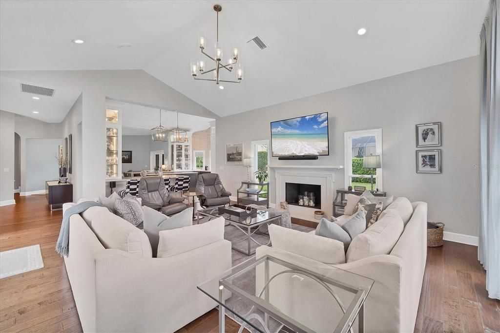 For Sale: $1,690,000 (4 beds, 2 baths, 4125 Square Feet)