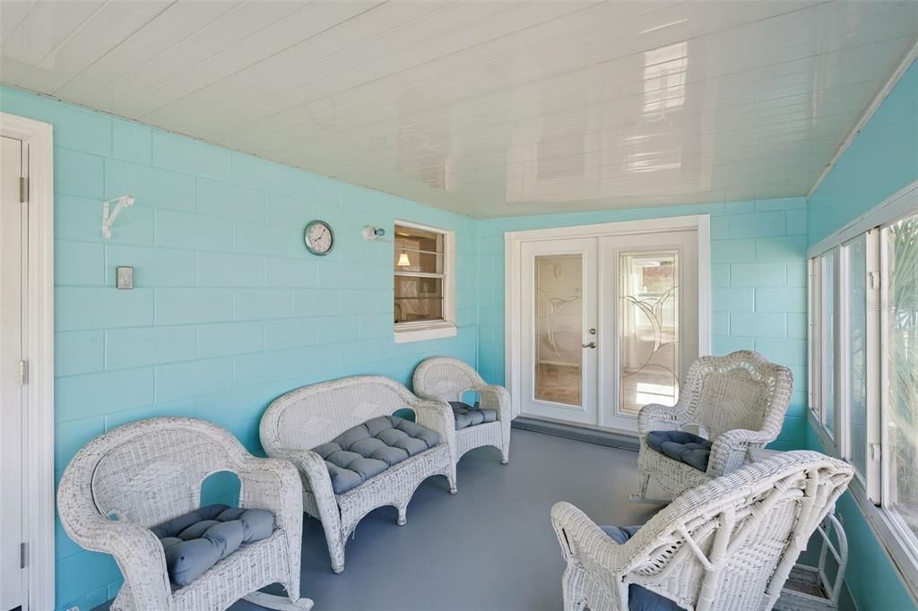 For Sale: $389,000 (3 beds, 1 baths, 1530 Square Feet)