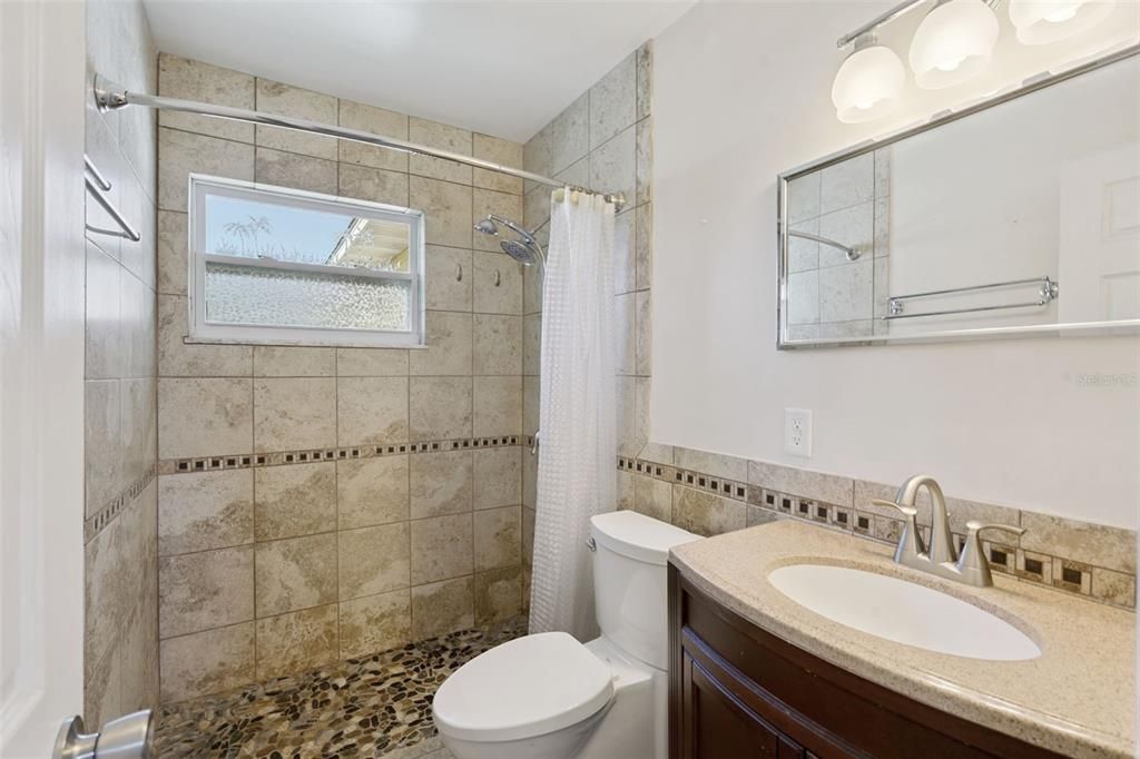 For Sale: $389,000 (3 beds, 1 baths, 1530 Square Feet)