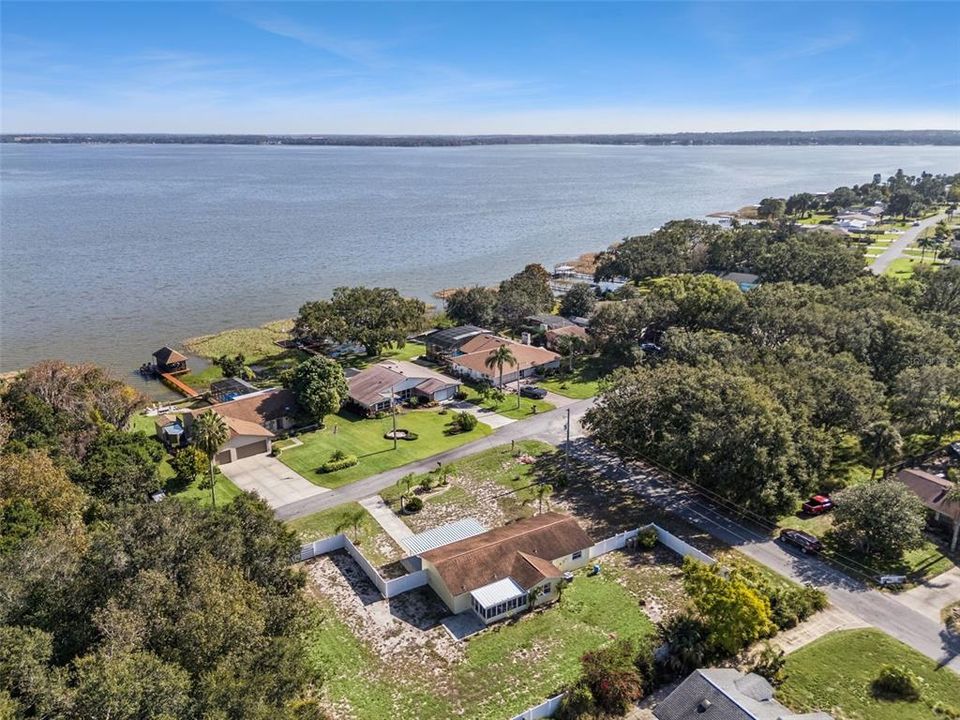 For Sale: $389,000 (3 beds, 1 baths, 1530 Square Feet)