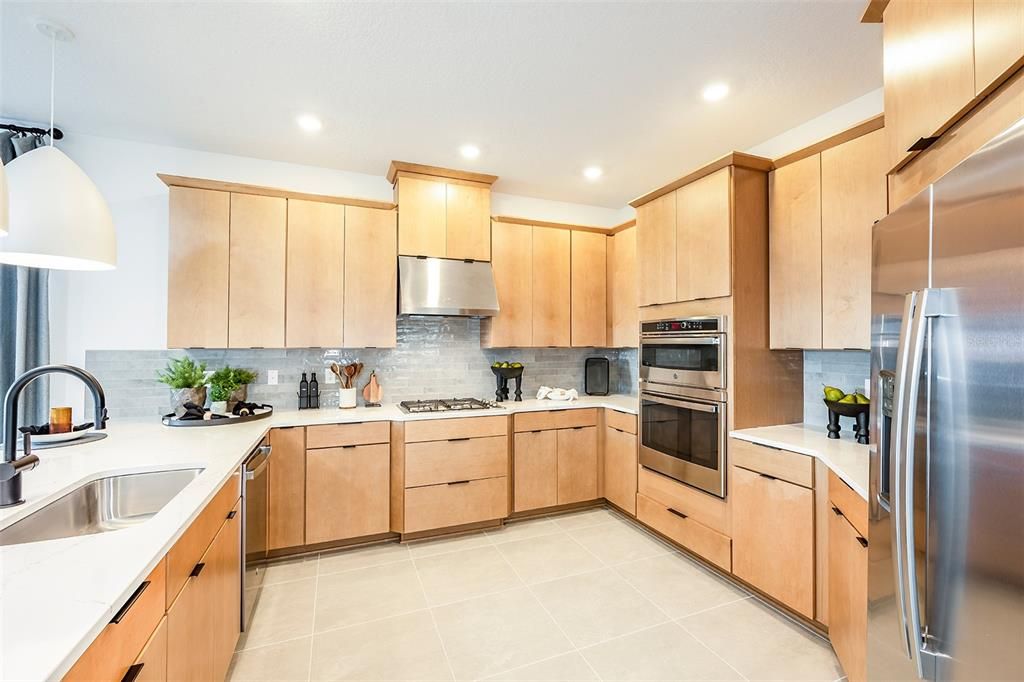 For Sale: $713,562 (4 beds, 3 baths, 2582 Square Feet)