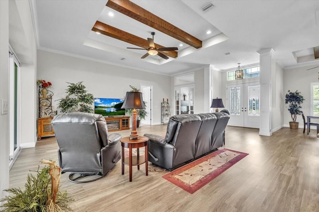 待售: $899,999 (3 贝兹, 3 浴室, 3089 平方英尺)