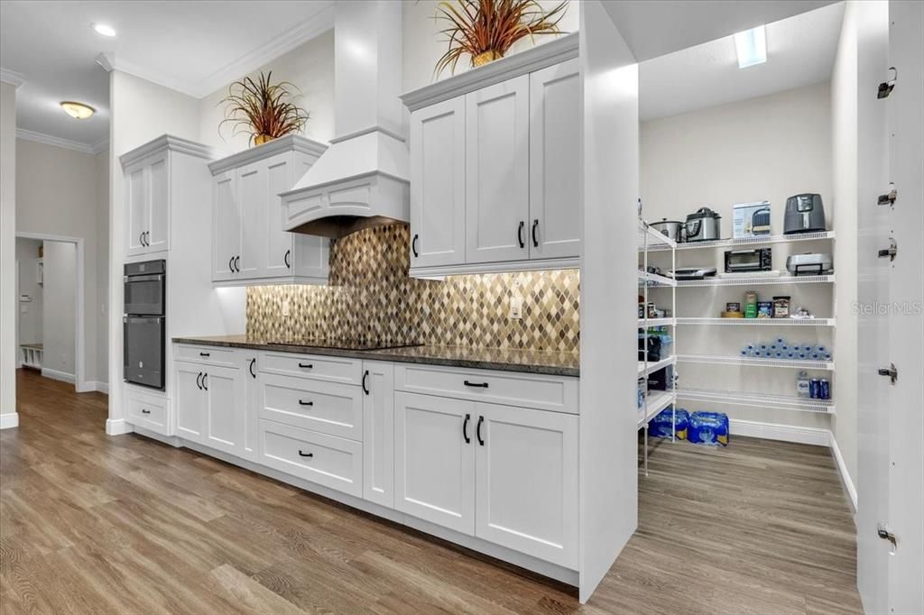 待售: $899,999 (3 贝兹, 3 浴室, 3089 平方英尺)