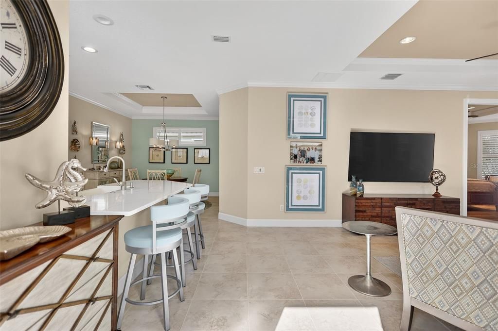 For Sale: $495,000 (2 beds, 2 baths, 1686 Square Feet)