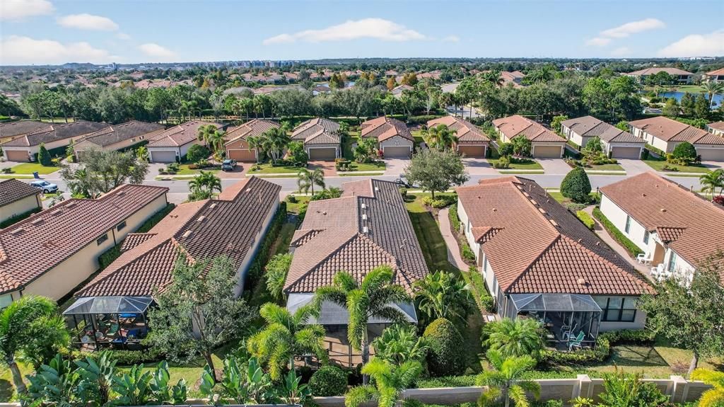 For Sale: $495,000 (2 beds, 2 baths, 1686 Square Feet)