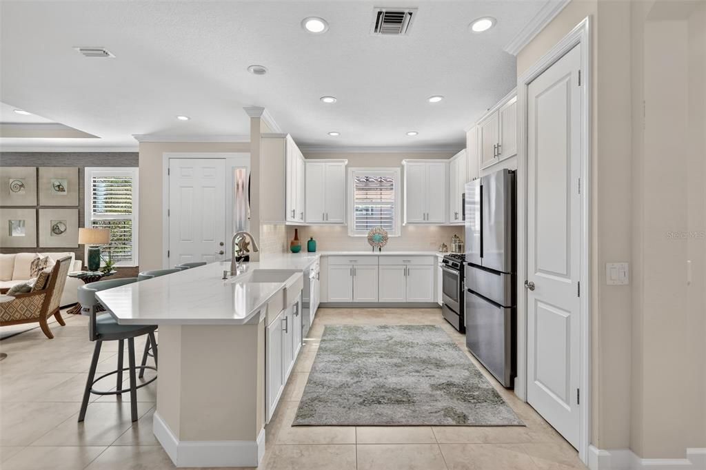 For Sale: $495,000 (2 beds, 2 baths, 1686 Square Feet)