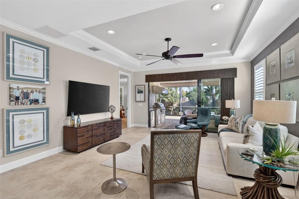 For Sale: $495,000 (2 beds, 2 baths, 1686 Square Feet)