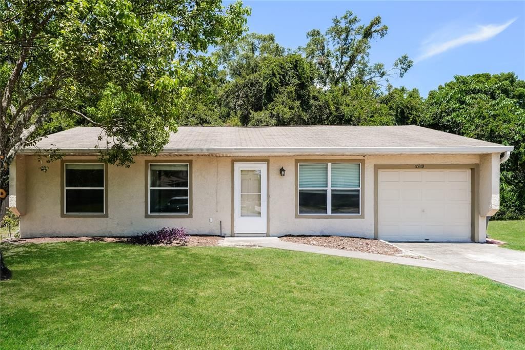 For Rent: $1,820 (3 beds, 2 baths, 1392 Square Feet)