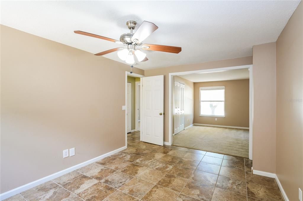 For Rent: $1,820 (3 beds, 2 baths, 1392 Square Feet)