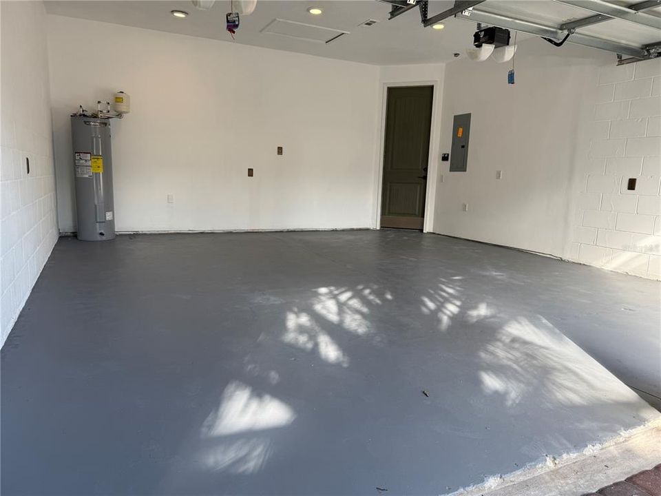 For Sale: $719,000 (3 beds, 2 baths, 1958 Square Feet)