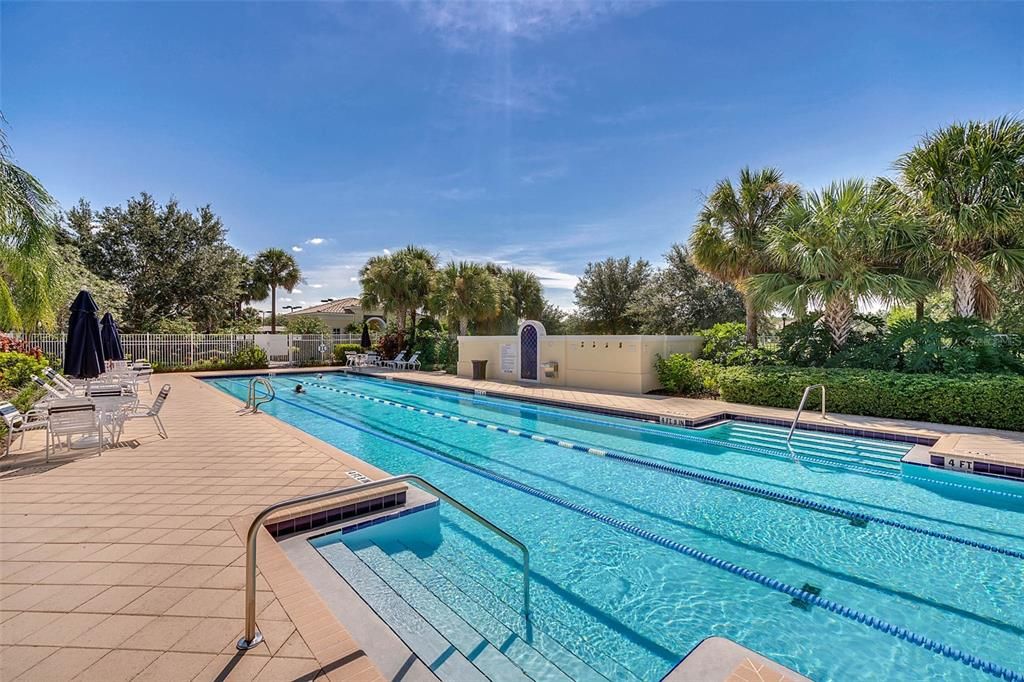 For Sale: $719,000 (3 beds, 2 baths, 1958 Square Feet)