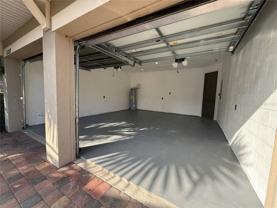 For Sale: $719,000 (3 beds, 2 baths, 1958 Square Feet)