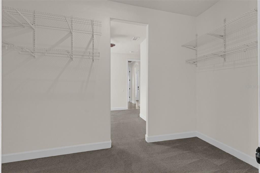 For Sale: $719,000 (3 beds, 2 baths, 1958 Square Feet)