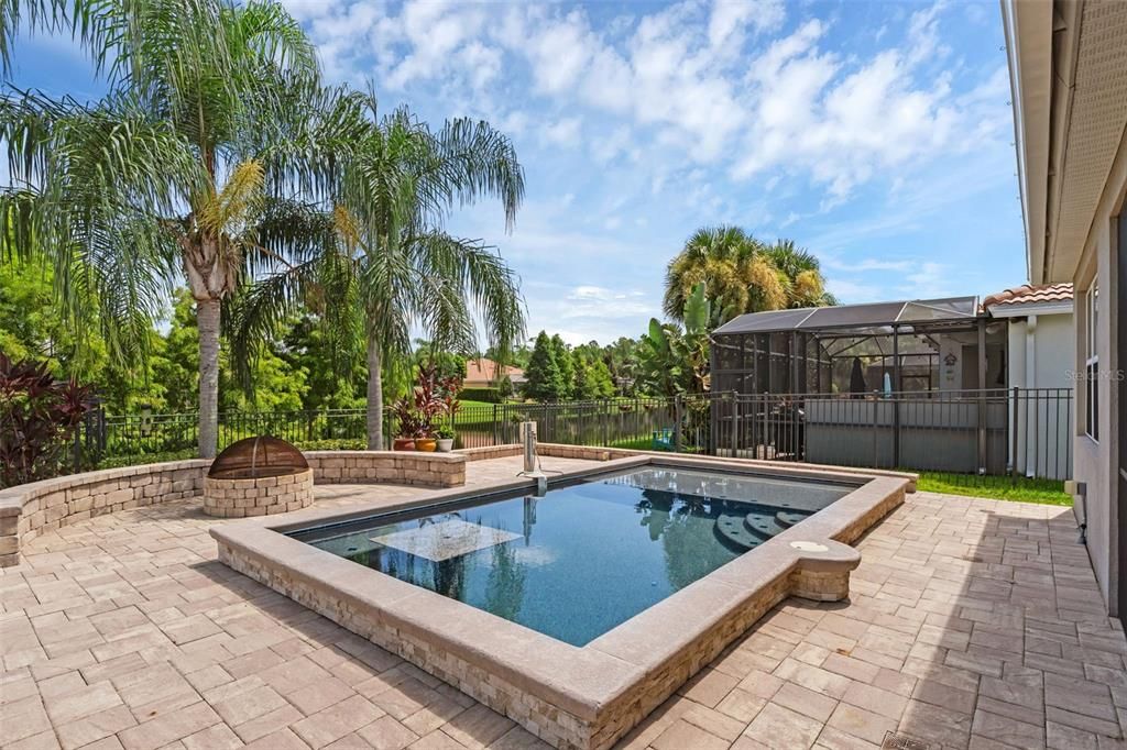 For Sale: $719,000 (3 beds, 2 baths, 1958 Square Feet)