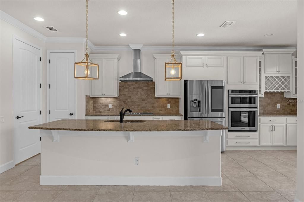 For Sale: $719,000 (3 beds, 2 baths, 1958 Square Feet)