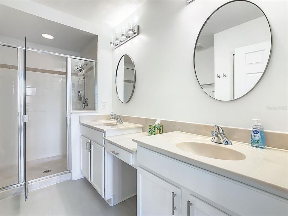 For Sale: $482,500 (3 beds, 2 baths, 1430 Square Feet)