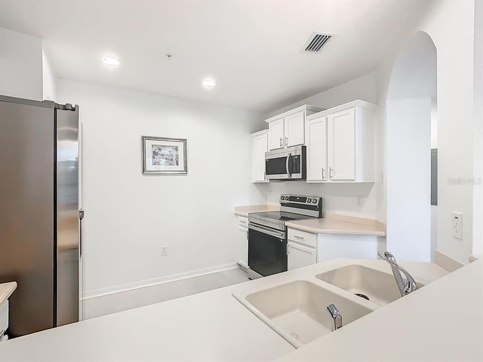 For Sale: $482,500 (3 beds, 2 baths, 1430 Square Feet)