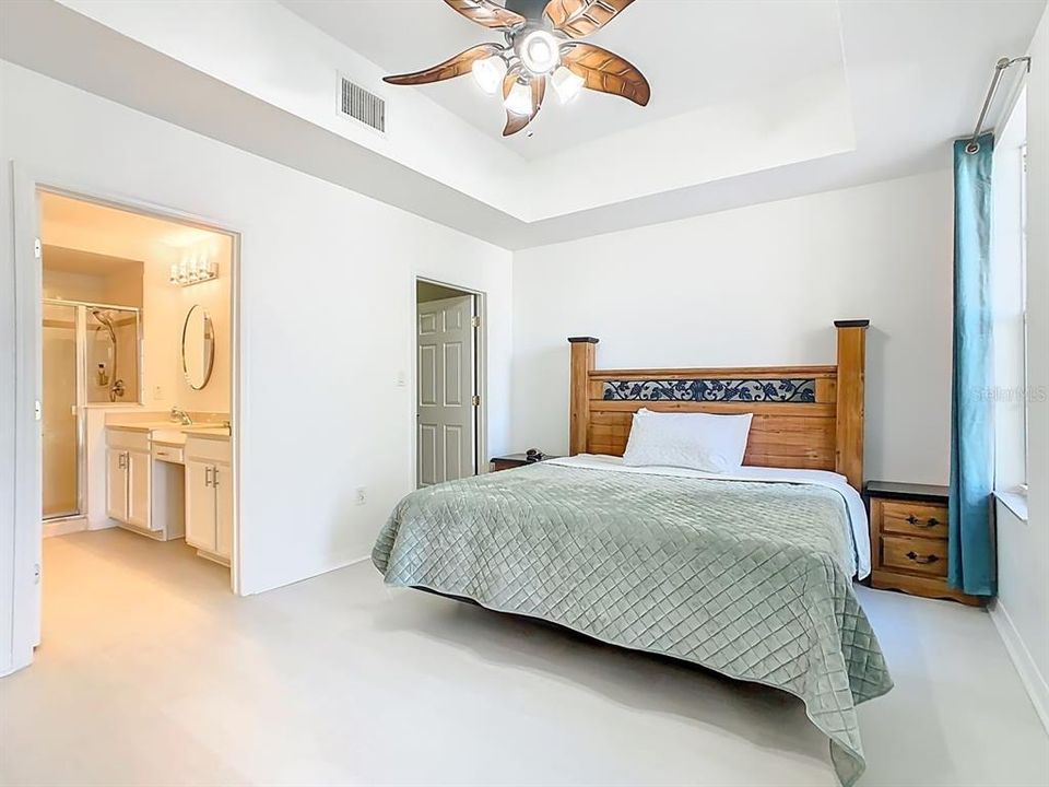 For Sale: $482,500 (3 beds, 2 baths, 1430 Square Feet)