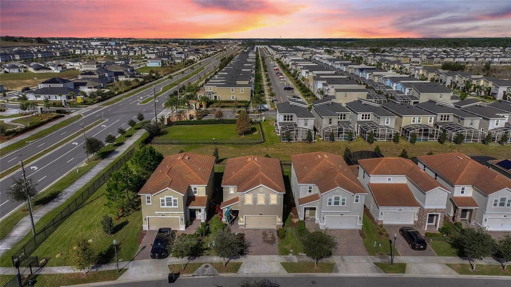 待售: $399,000 (3 贝兹, 2 浴室, 2076 平方英尺)