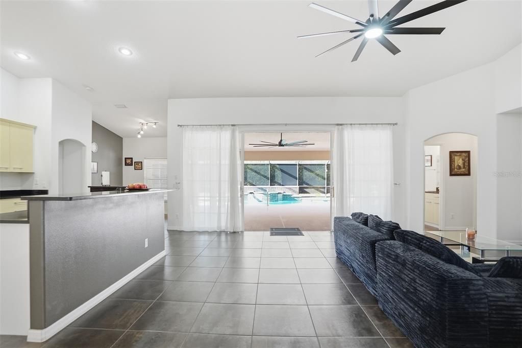 For Sale: $496,000 (4 beds, 3 baths, 2868 Square Feet)