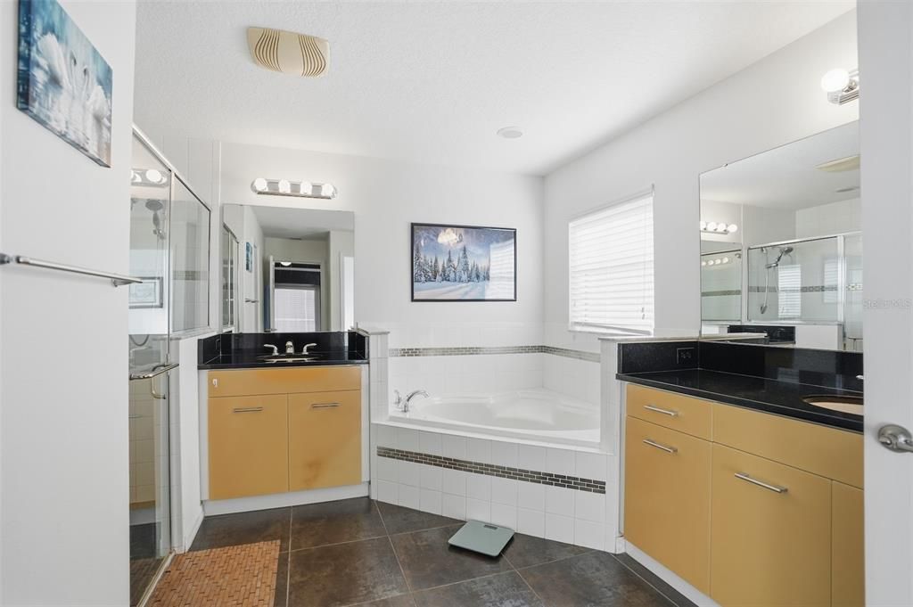 For Sale: $496,000 (4 beds, 3 baths, 2868 Square Feet)