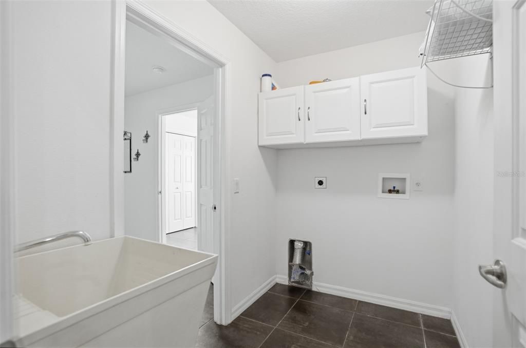 For Sale: $496,000 (4 beds, 3 baths, 2868 Square Feet)