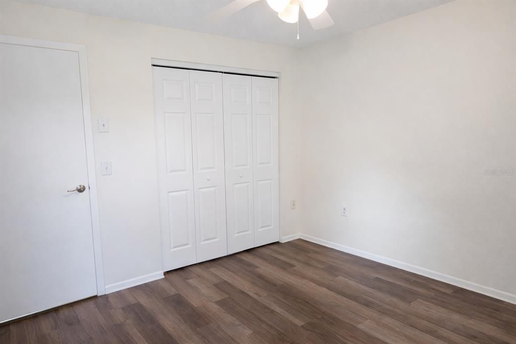 For Sale: $250,000 (2 beds, 1 baths, 1064 Square Feet)