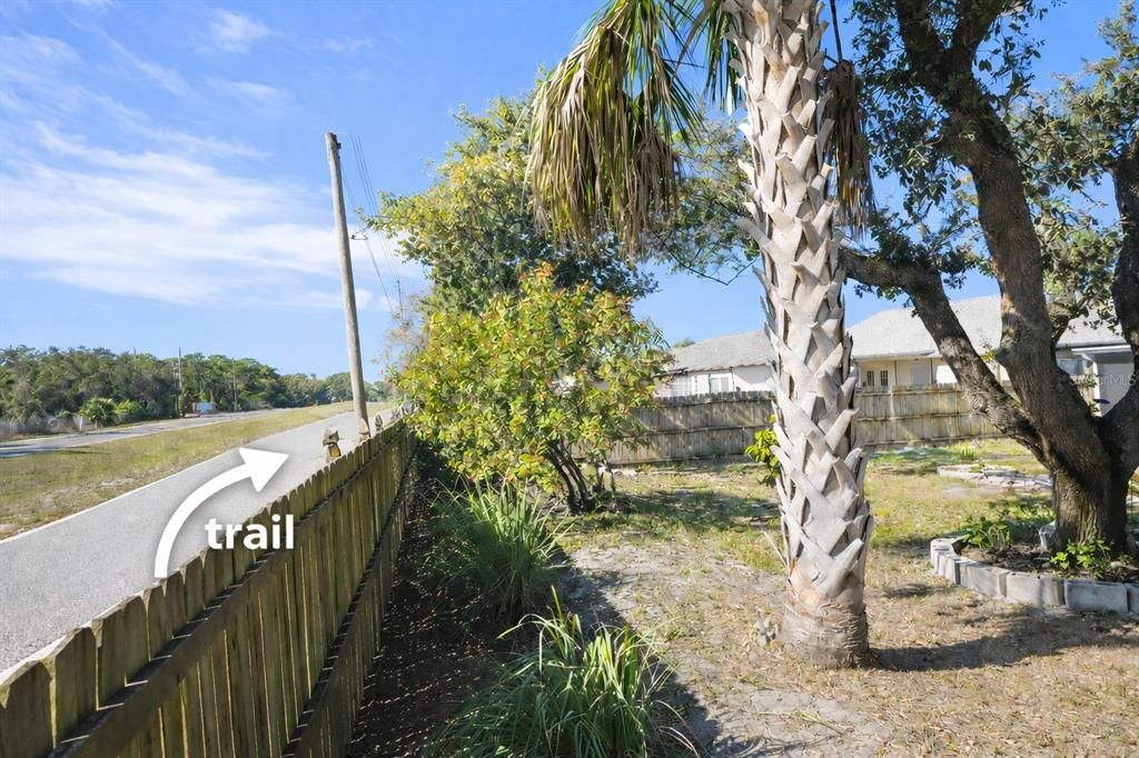 For Sale: $250,000 (2 beds, 1 baths, 1064 Square Feet)