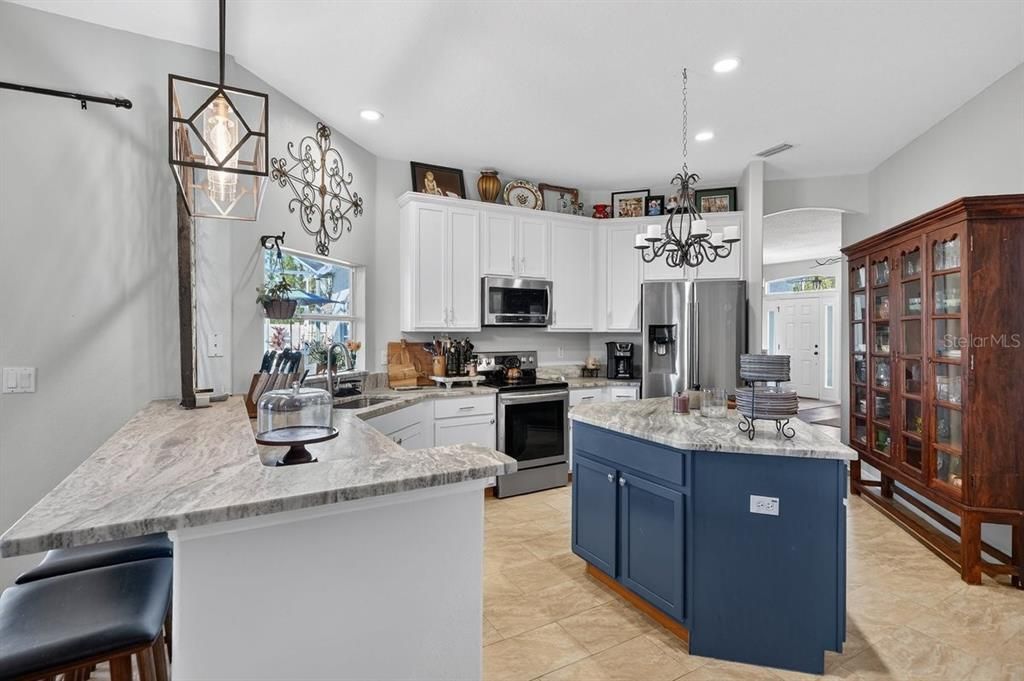 待售: $474,900 (3 贝兹, 2 浴室, 2348 平方英尺)