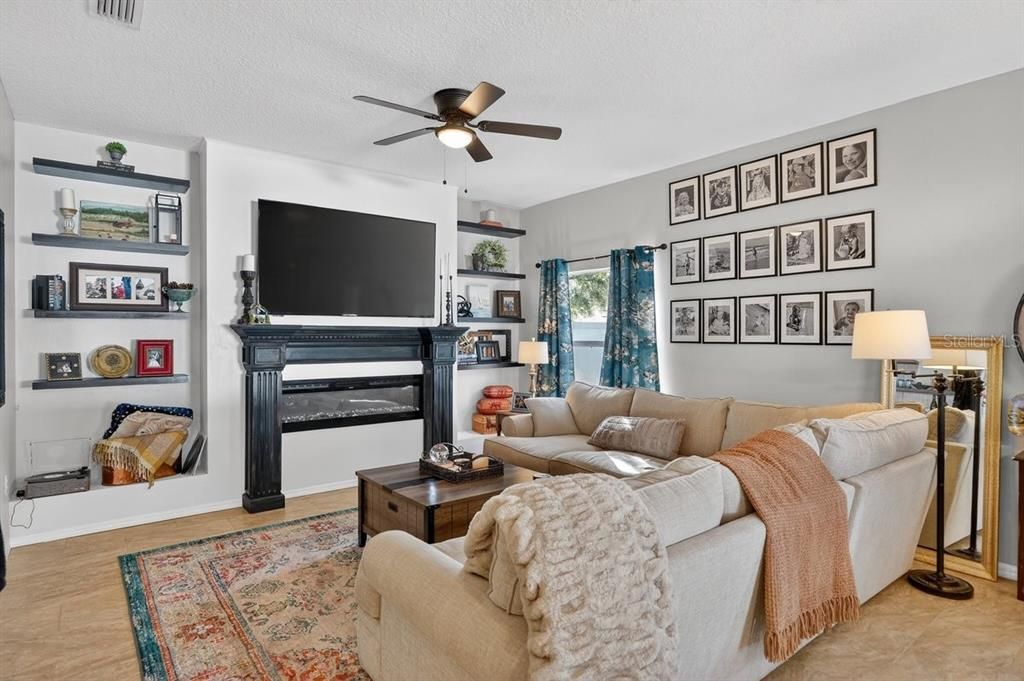 待售: $474,900 (3 贝兹, 2 浴室, 2348 平方英尺)