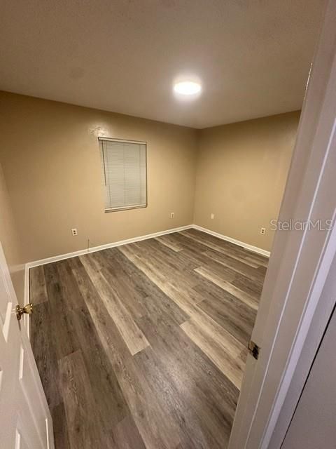 出租: $1,350 (2 贝兹, 2 浴室, 900 平方英尺)