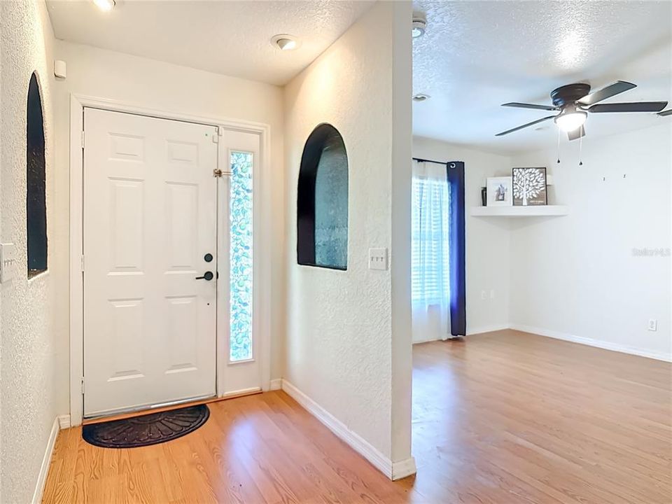 For Rent: $2,200 (4 beds, 2 baths, 2295 Square Feet)