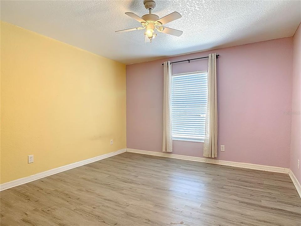 For Rent: $2,200 (4 beds, 2 baths, 2295 Square Feet)