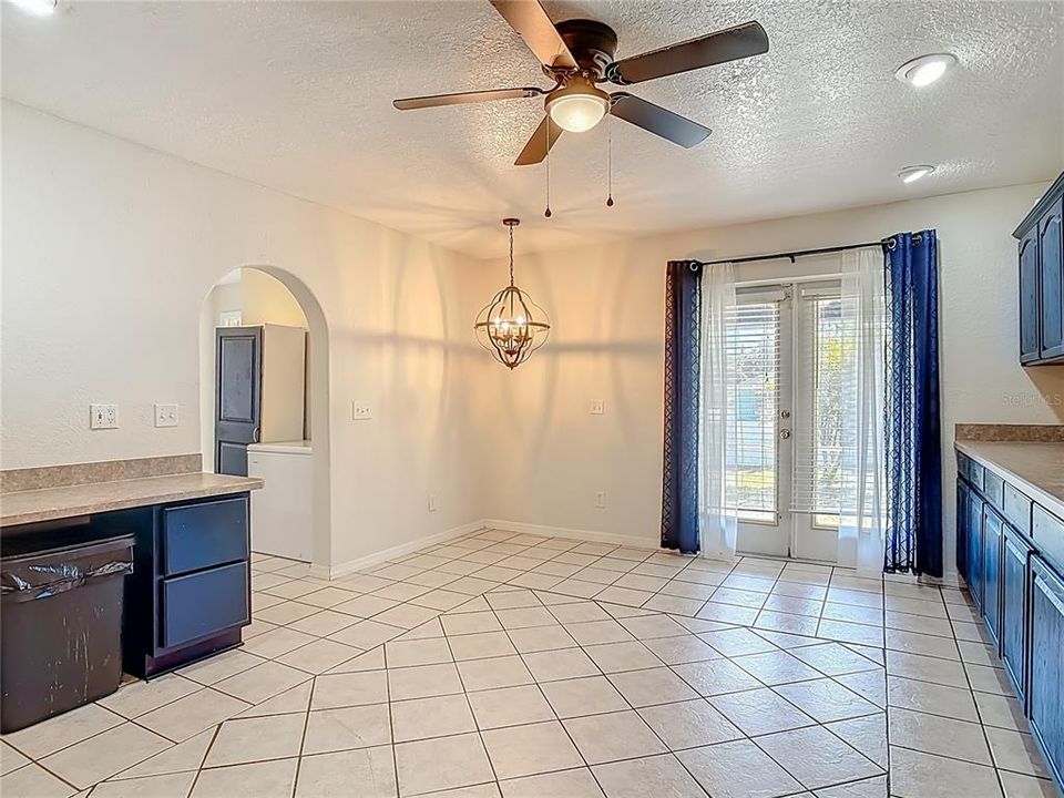 For Rent: $2,200 (4 beds, 2 baths, 2295 Square Feet)