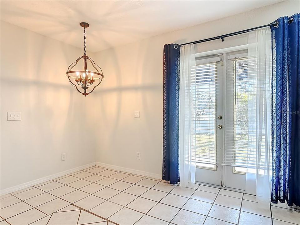 For Rent: $2,200 (4 beds, 2 baths, 2295 Square Feet)