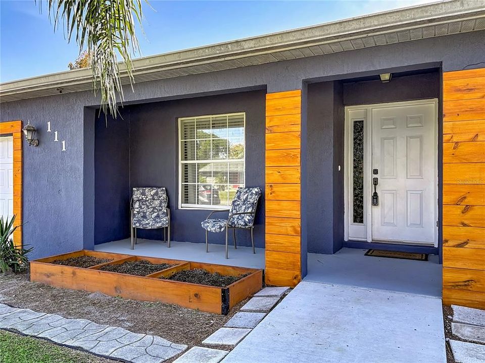 For Rent: $2,200 (4 beds, 2 baths, 2295 Square Feet)