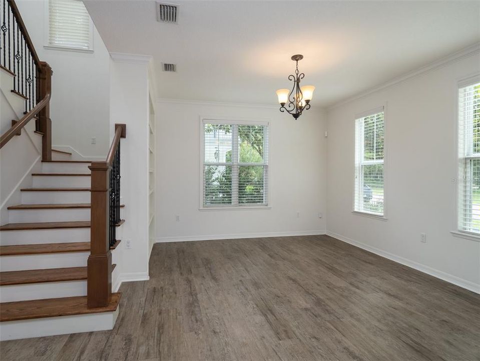 For Rent: $3,500 (3 beds, 2 baths, 2705 Square Feet)