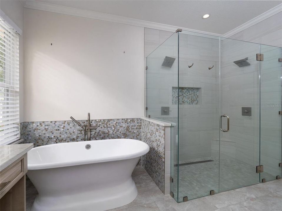 For Rent: $3,500 (3 beds, 2 baths, 2705 Square Feet)