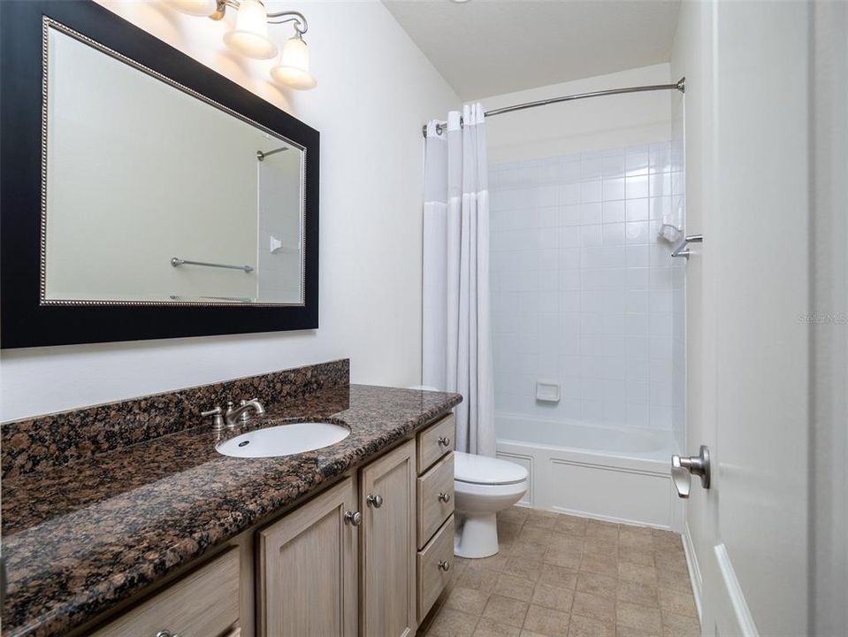 For Rent: $3,500 (3 beds, 2 baths, 2705 Square Feet)