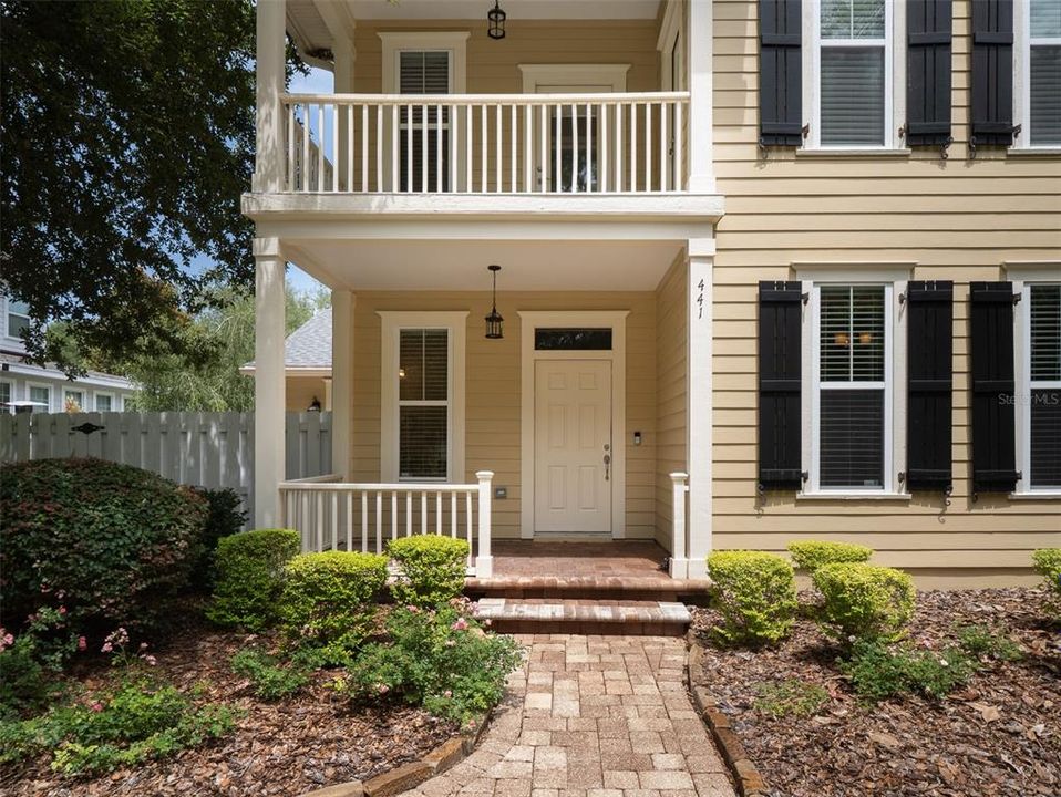 For Rent: $3,500 (3 beds, 2 baths, 2705 Square Feet)