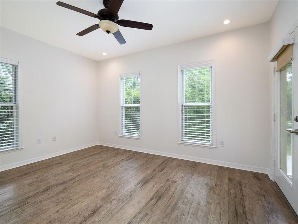 For Rent: $3,500 (3 beds, 2 baths, 2705 Square Feet)