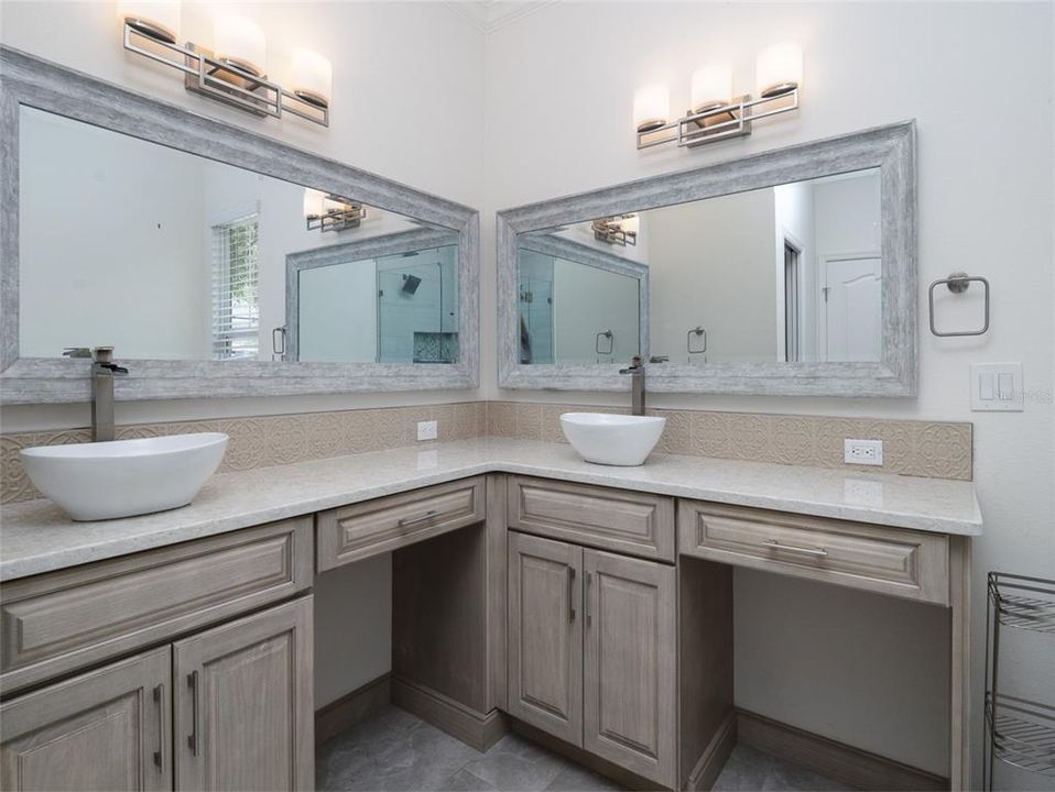 For Rent: $3,500 (3 beds, 2 baths, 2705 Square Feet)