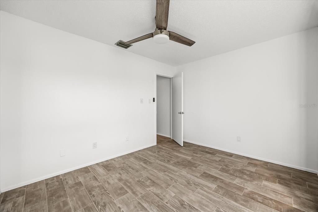 出租: $3,200 (2 贝兹, 2 浴室, 1918 平方英尺)