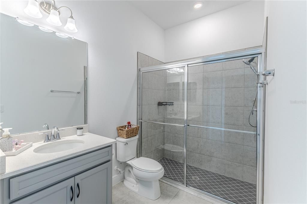 For Sale: $689,900 (5 beds, 4 baths, 3774 Square Feet)