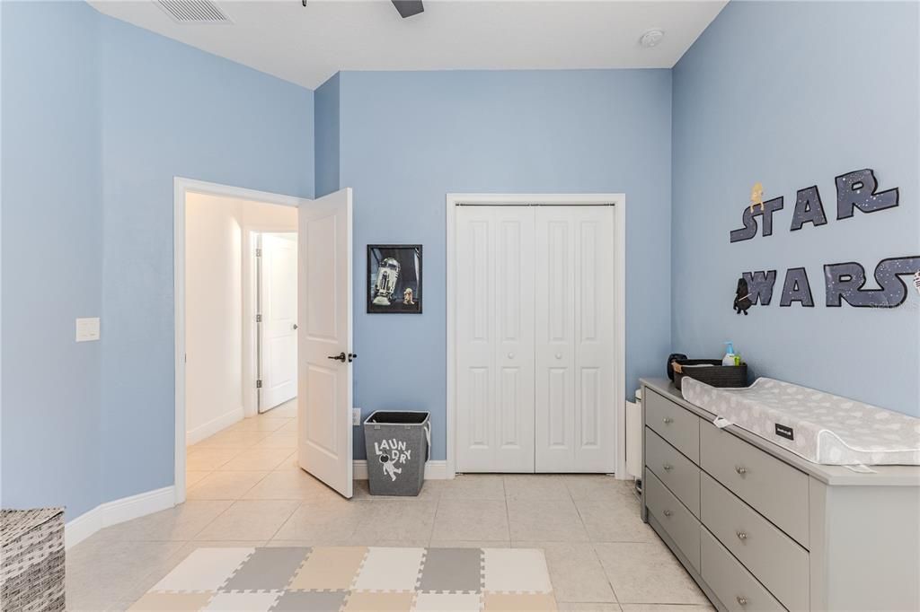 For Sale: $689,900 (5 beds, 4 baths, 3774 Square Feet)