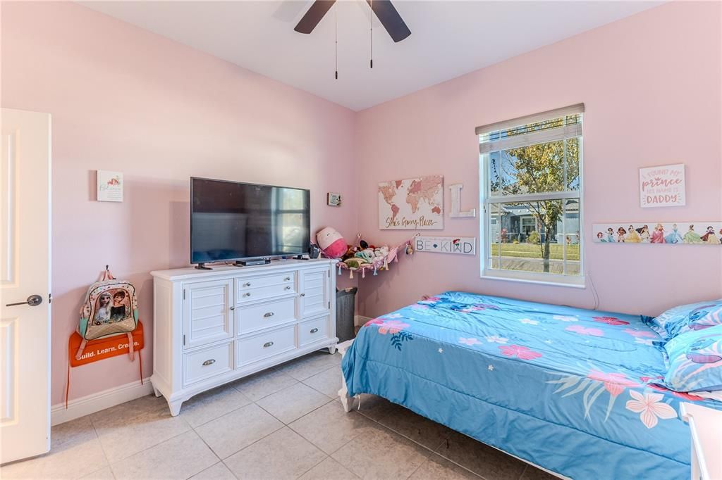 For Sale: $689,900 (5 beds, 4 baths, 3774 Square Feet)