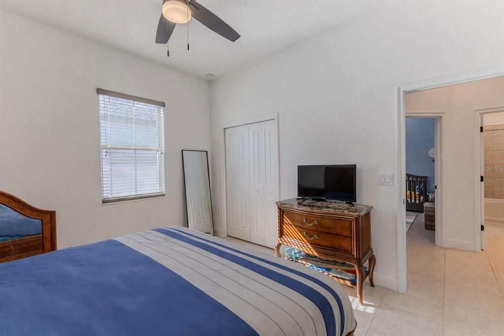 For Sale: $689,900 (5 beds, 4 baths, 3774 Square Feet)